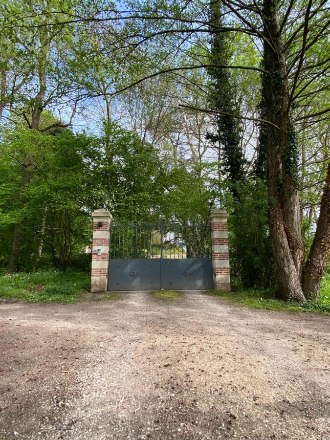 Chateau De La Coudraie Et La Petite Coudraie Changé Exteriér fotografie